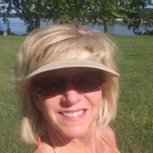 Meet your Posher, Debbie